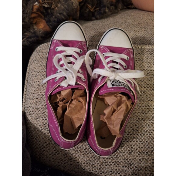Converse Pink and White Sneakers - Picture 4 of 6
